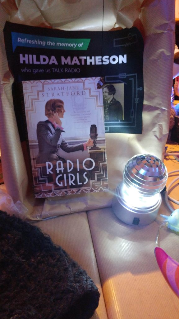 Memorial Hilda Matheson mit Buch "Radio Girls"